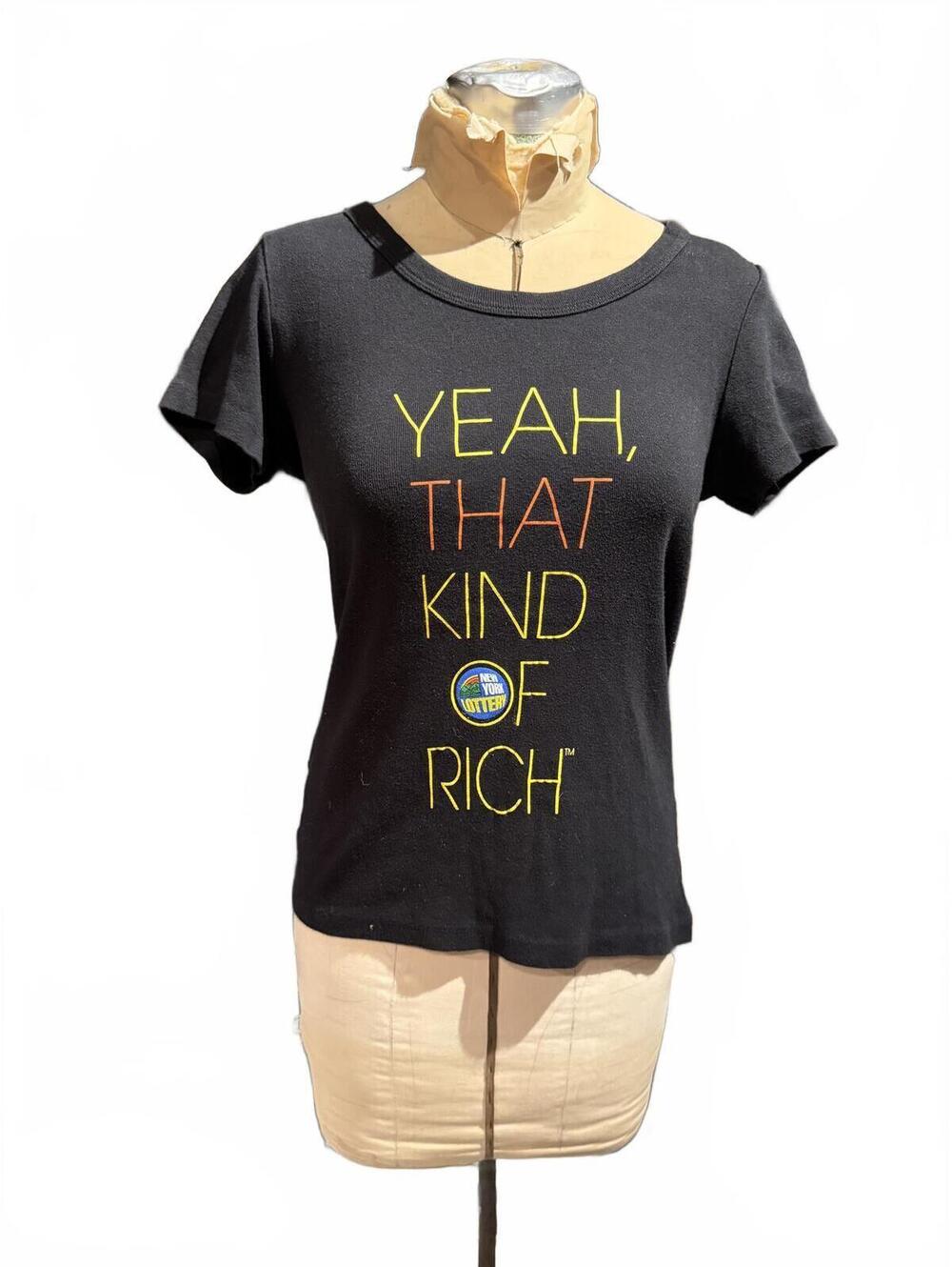 Black Graphic Tee with 'YEAH, THAT KIND OF RICH' Text